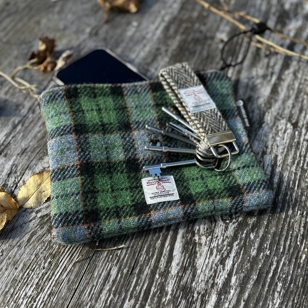 Valuables Pouch with Zip in Harris Tweed®