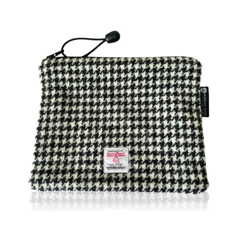 Valuables Pouch with Zip in Houndstooth Harris Tweed®
