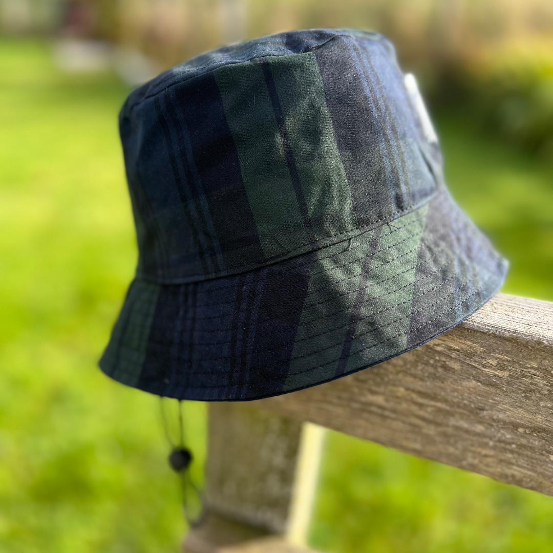 Waxed Cotton Golf Bucket Hat – Mairead Hume Harris Tweed Golf